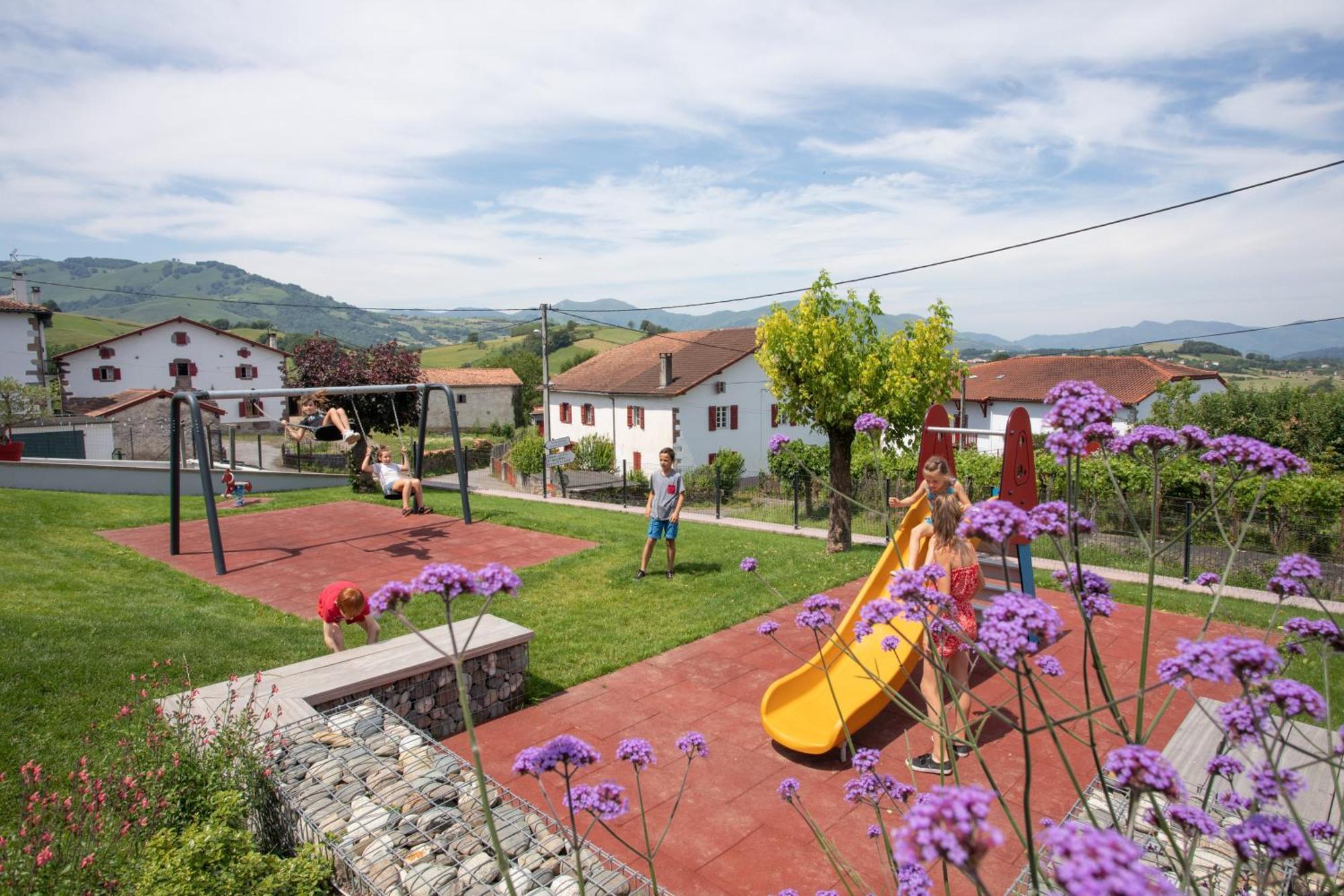Hotel Restaurant Pecoitz Saint-Jean-Pied-de-Port Zewnętrze zdjęcie