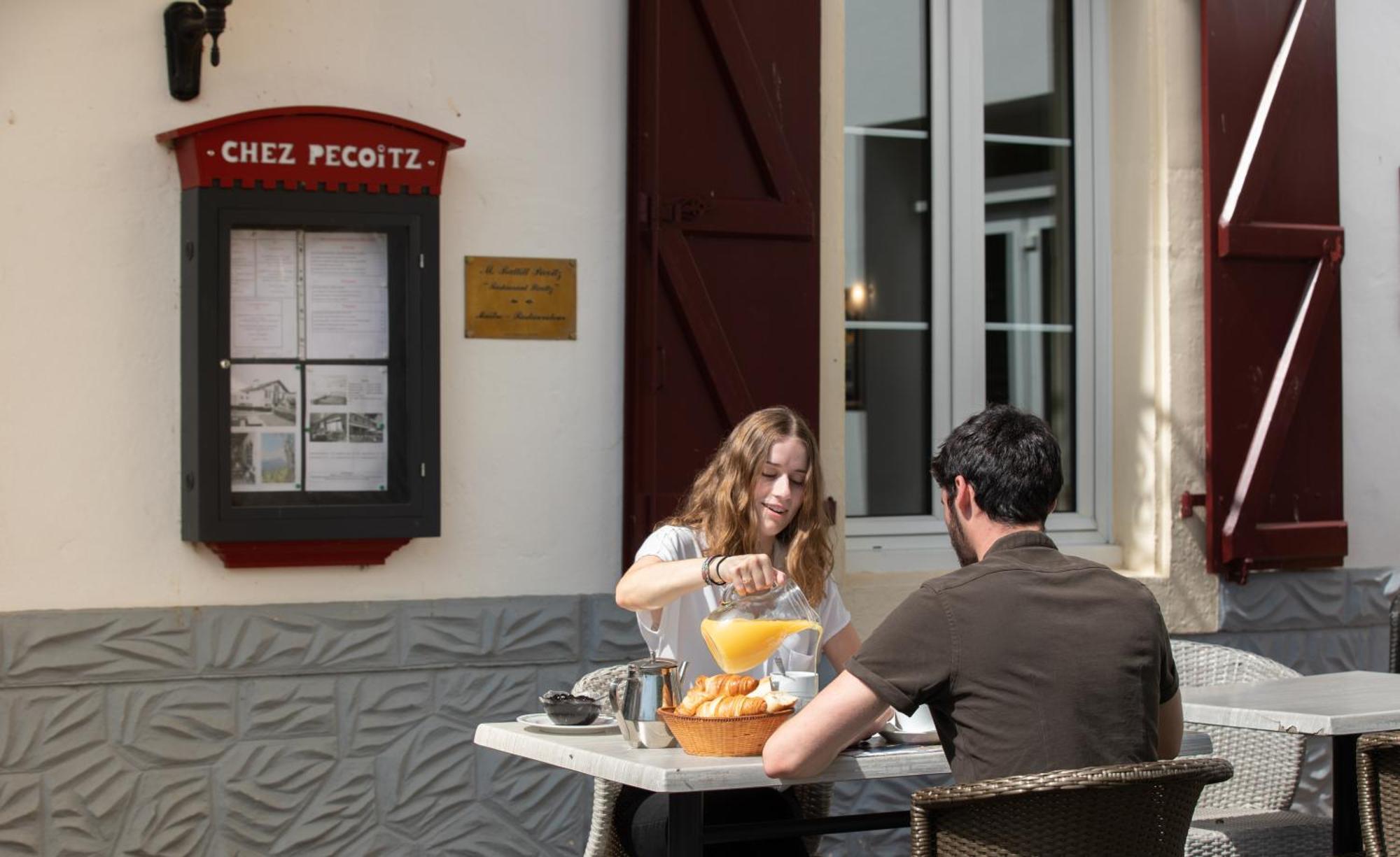 Hotel Restaurant Pecoitz Saint-Jean-Pied-de-Port Zewnętrze zdjęcie